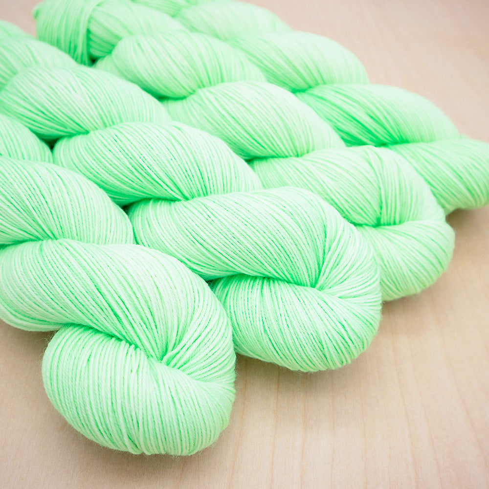 Bright Mint – Pineapple Yarn