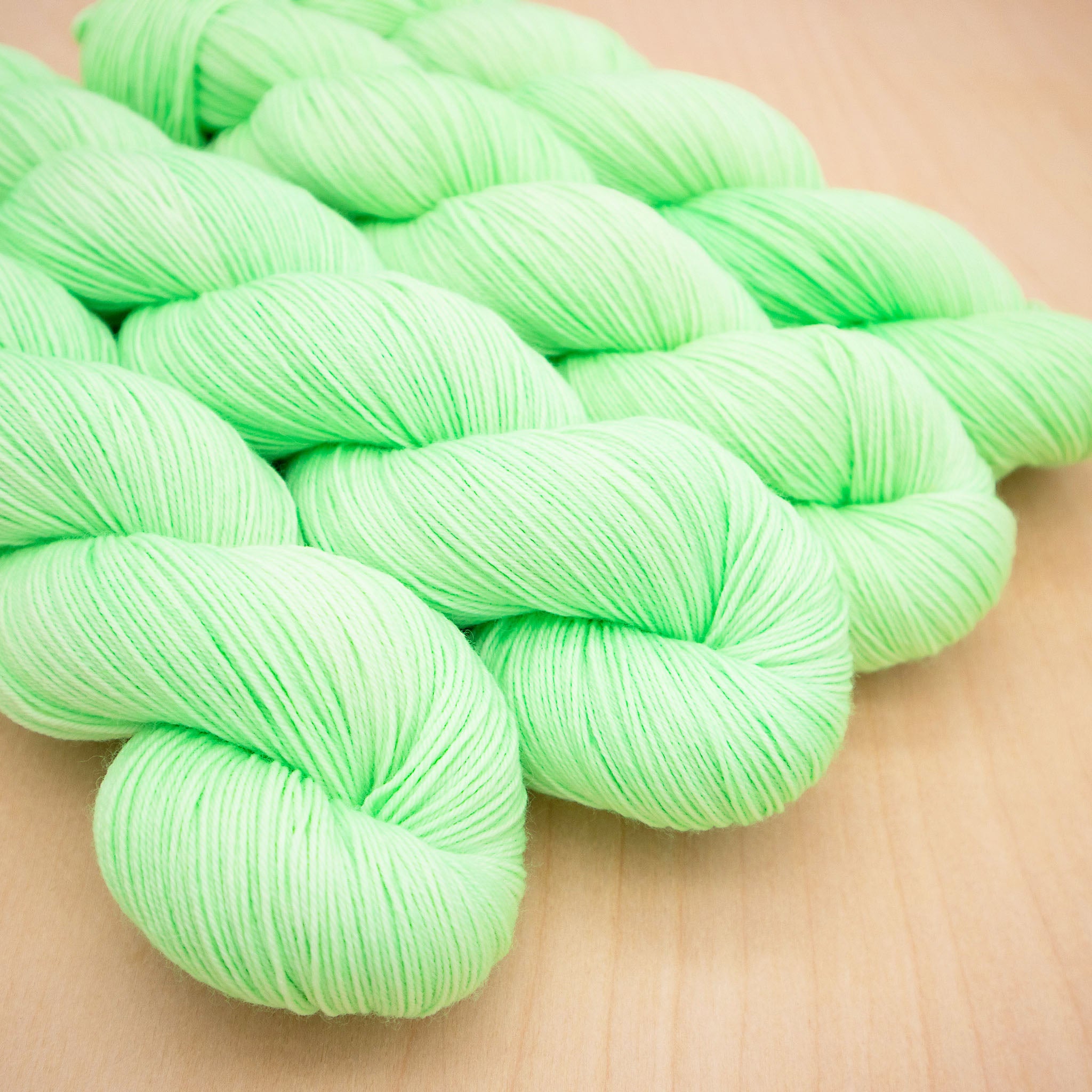 Bright Mint – Pineapple Yarn